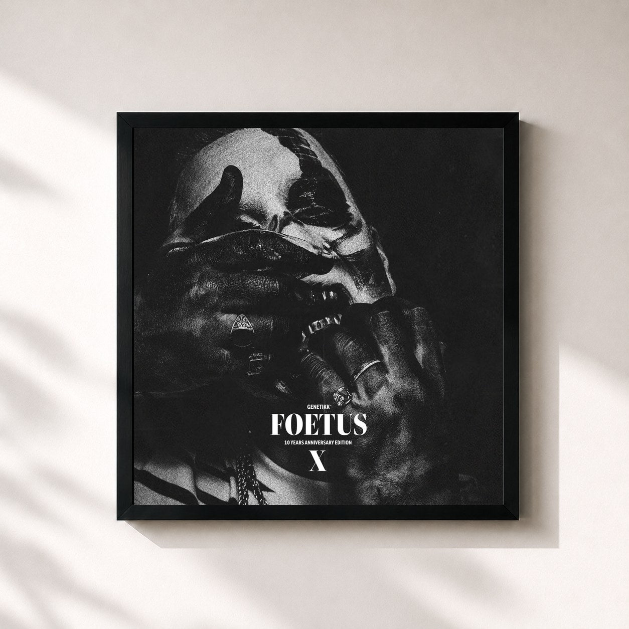 #noir Tableau carré de l'album Foetus (10 Years Anniversary Edition) de Genetikk, cadre noir 32x32 cm