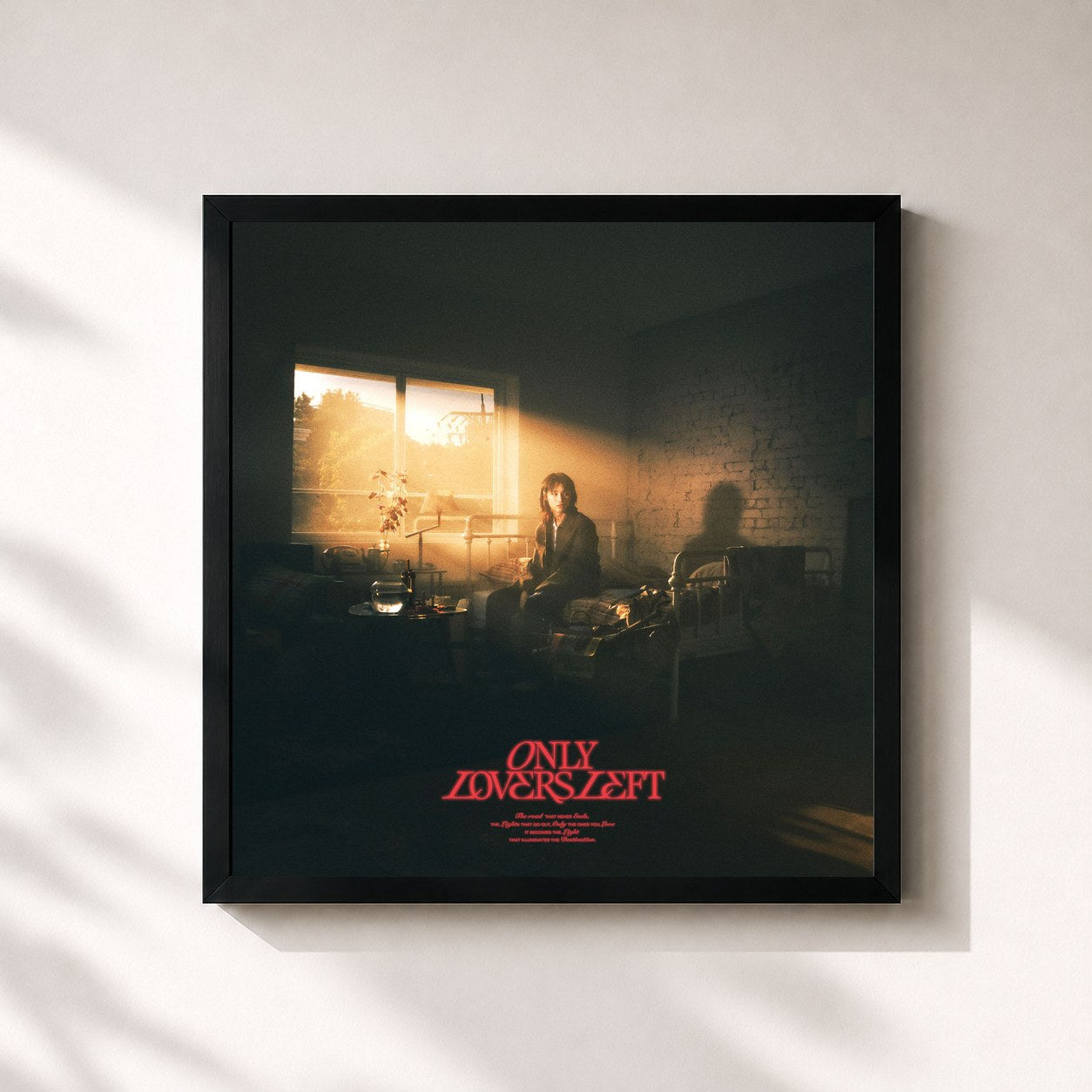 #noir Tableau carré de l'album ONLY LOVERS LEFT de WOODZ, cadre noir 32x32 cm