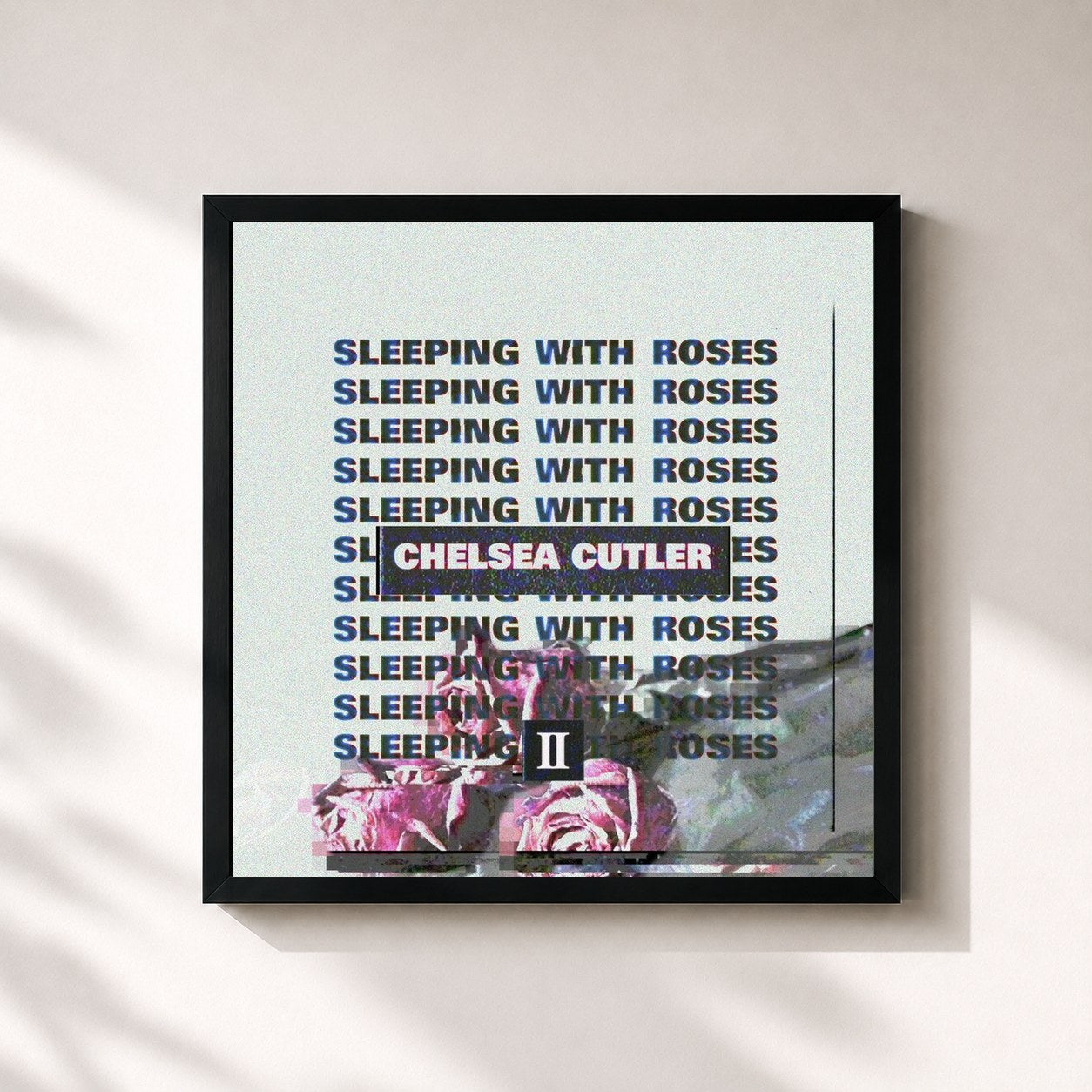 #noir Tableau carré de l'album Sleeping with Roses II de Chelsea Cutler, cadre noir 32x32 cm