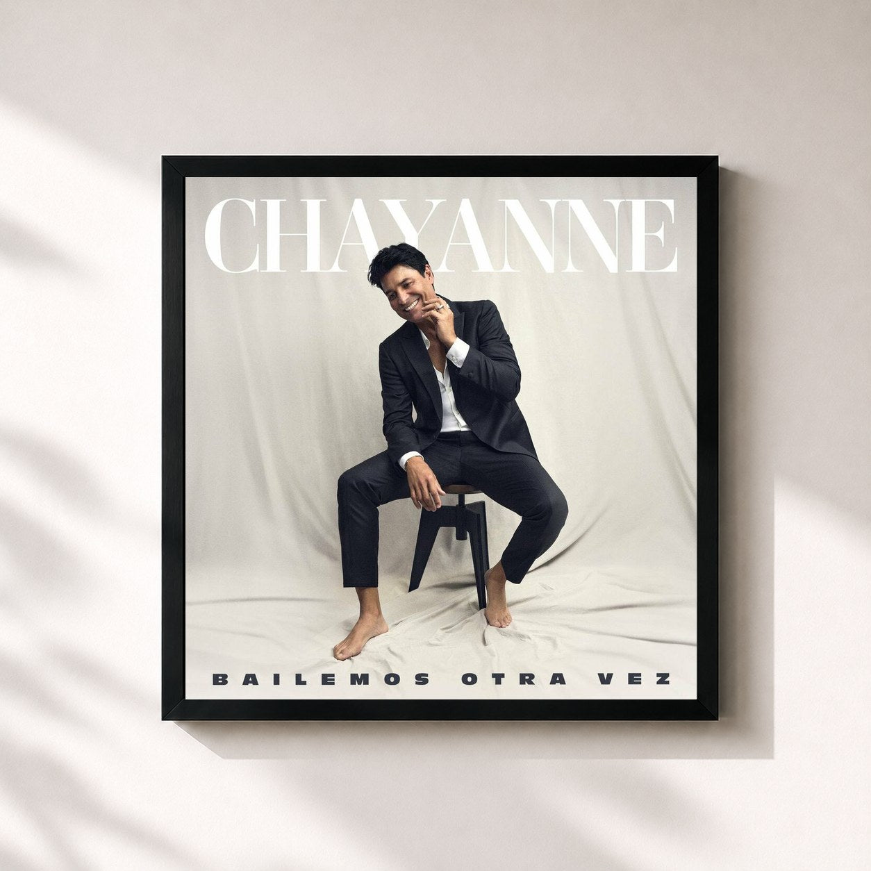 #noir Tableau carré de l'album Bailemos Otra Vez de Chayanne, cadre noir 32x32 cm