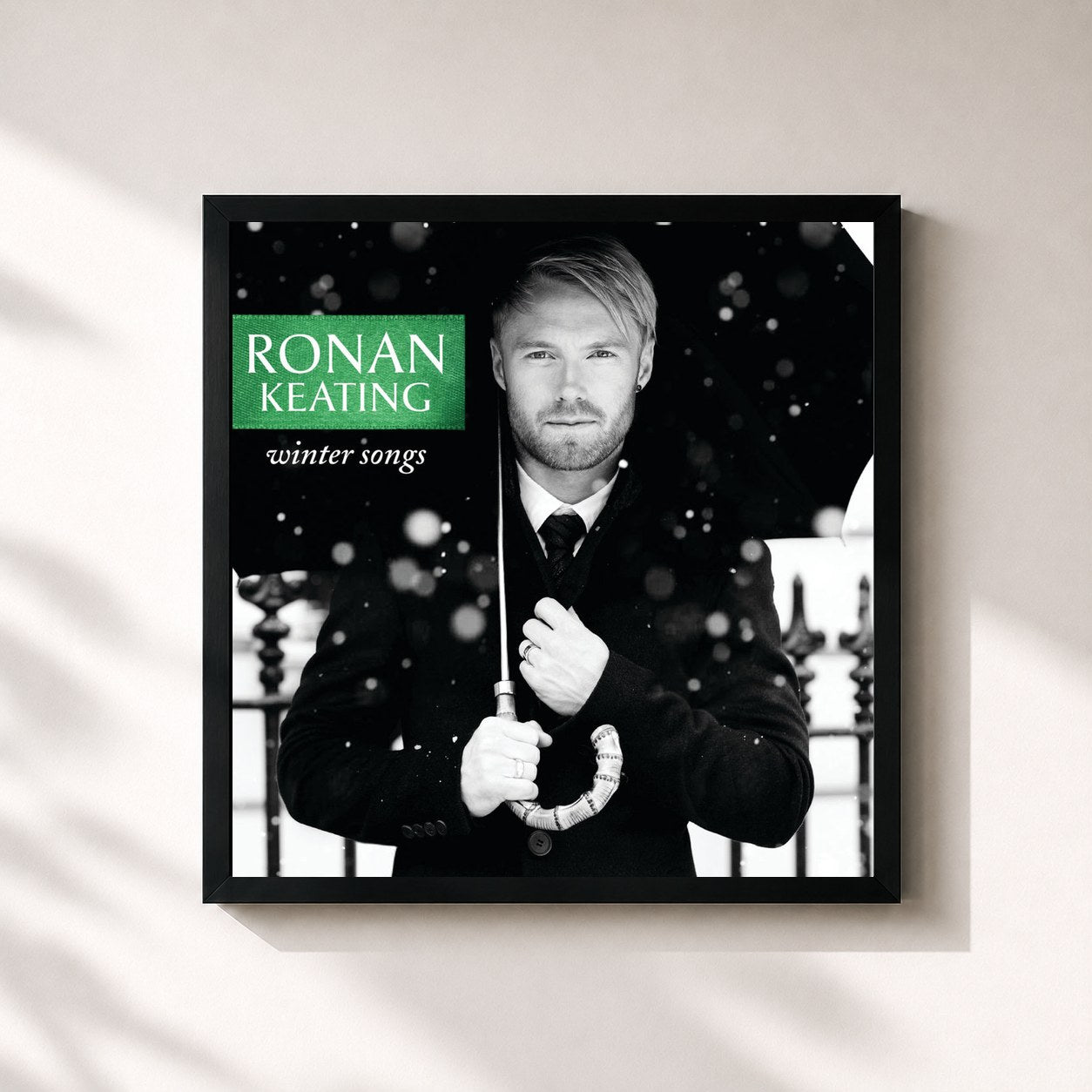 #noir Tableau carré de l'album Winter Songs de Ronan Keating, cadre noir 32x32 cm