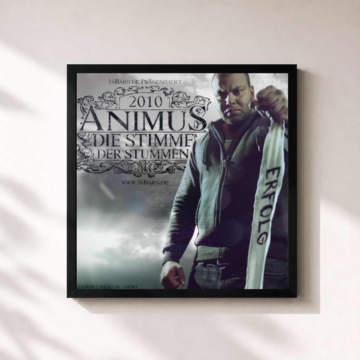 #noir Tableau carré de l'album Die Stimme der Stummen de Animus, cadre noir 32x32 cm