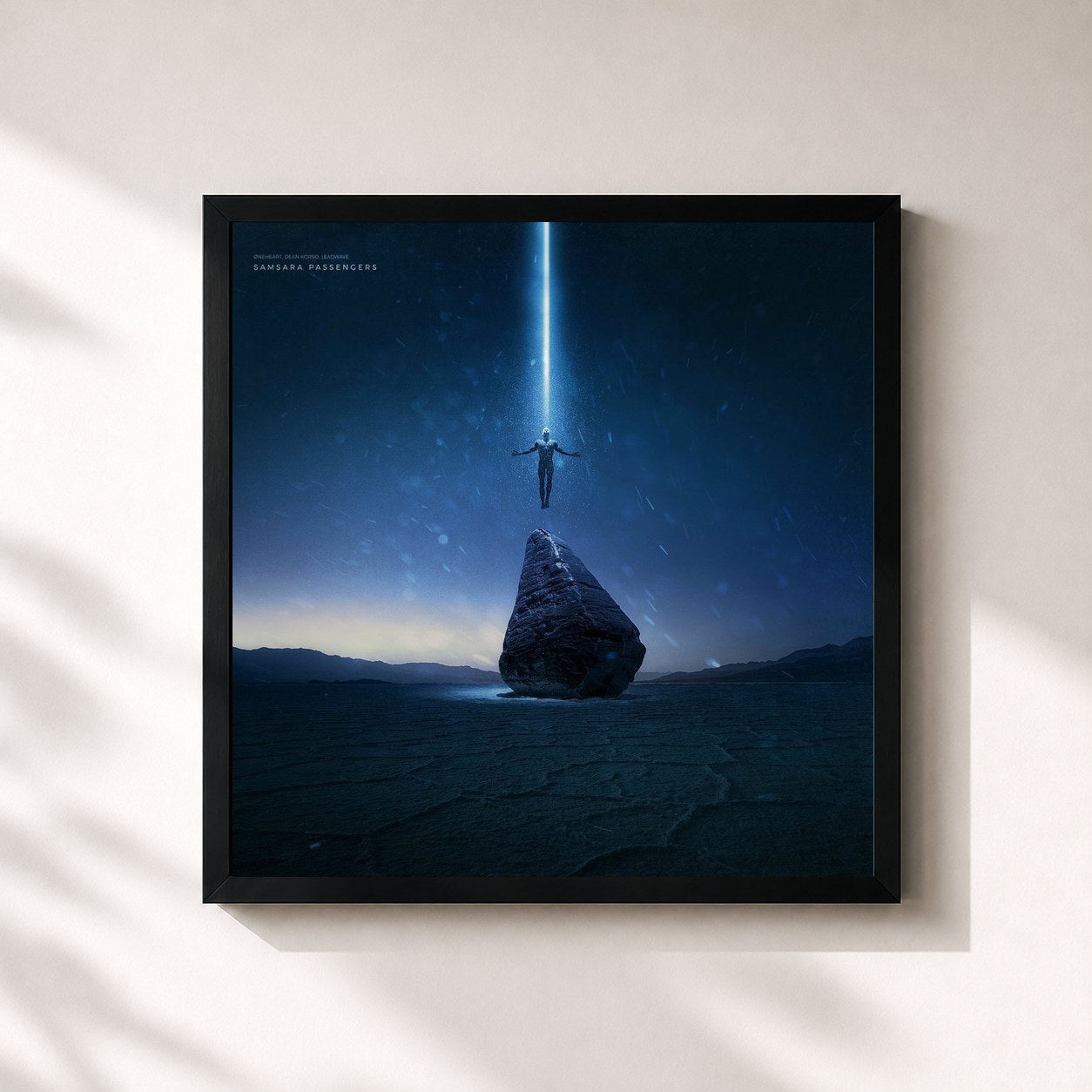 #noir Tableau carré de l'album Samsara Passengers de Øneheart, cadre noir 32x32 cm