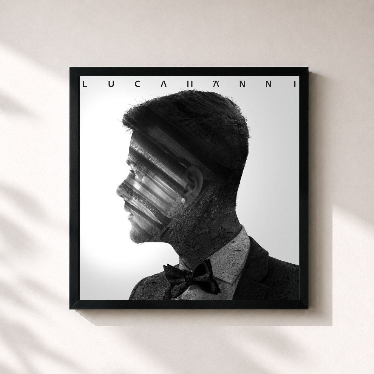 #noir Tableau carré de l'album When We Wake Up de Luca Hänni, cadre noir 32x32 cm