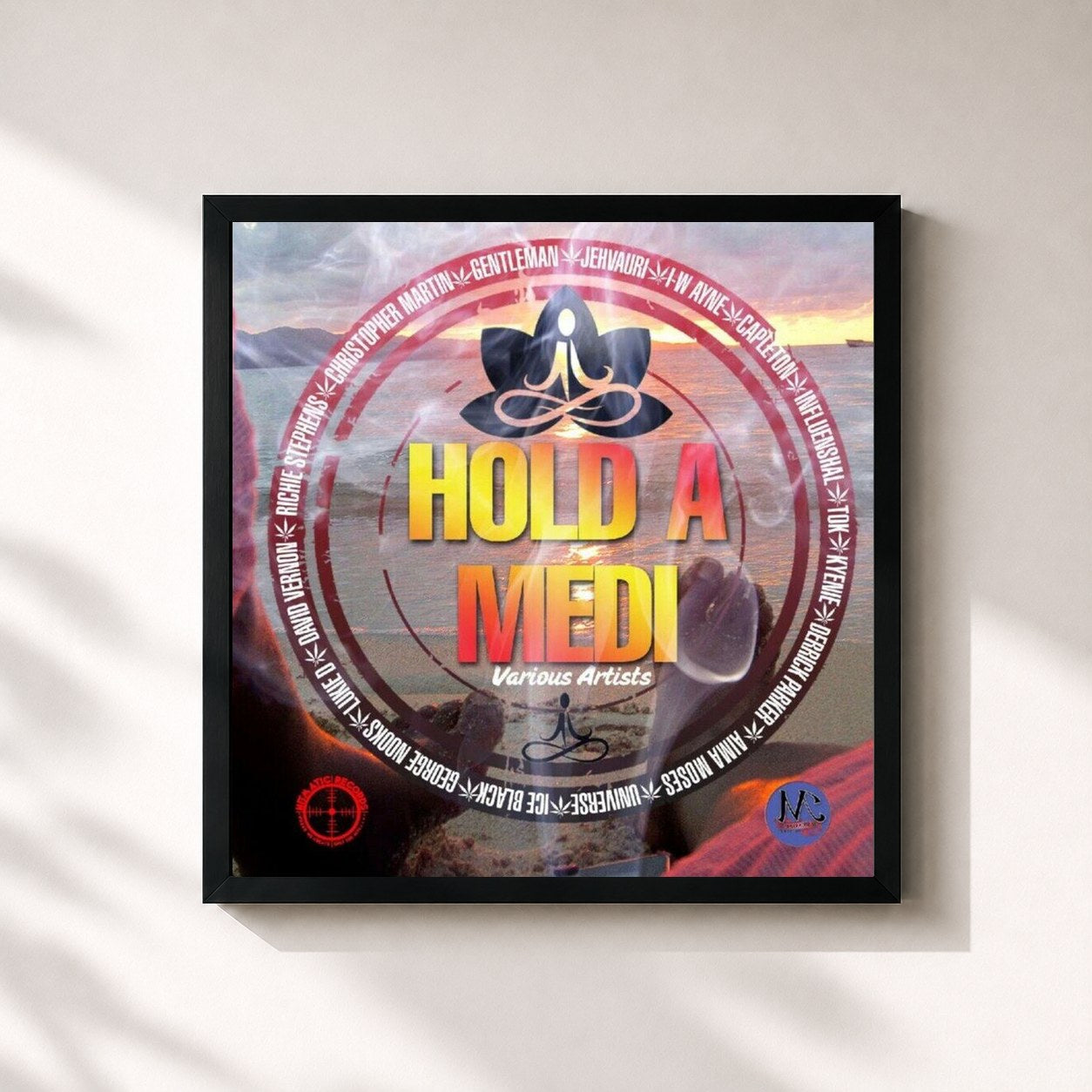 #noir Tableau carré de l'album Hold a Medi Megamix de Gentleman, cadre noir 32x32 cm