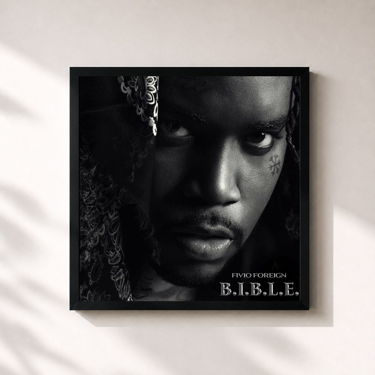 #noir Tableau carré de l'album B.I.B.L.E. de Fivio Foreign, cadre noir 32x32 cm
