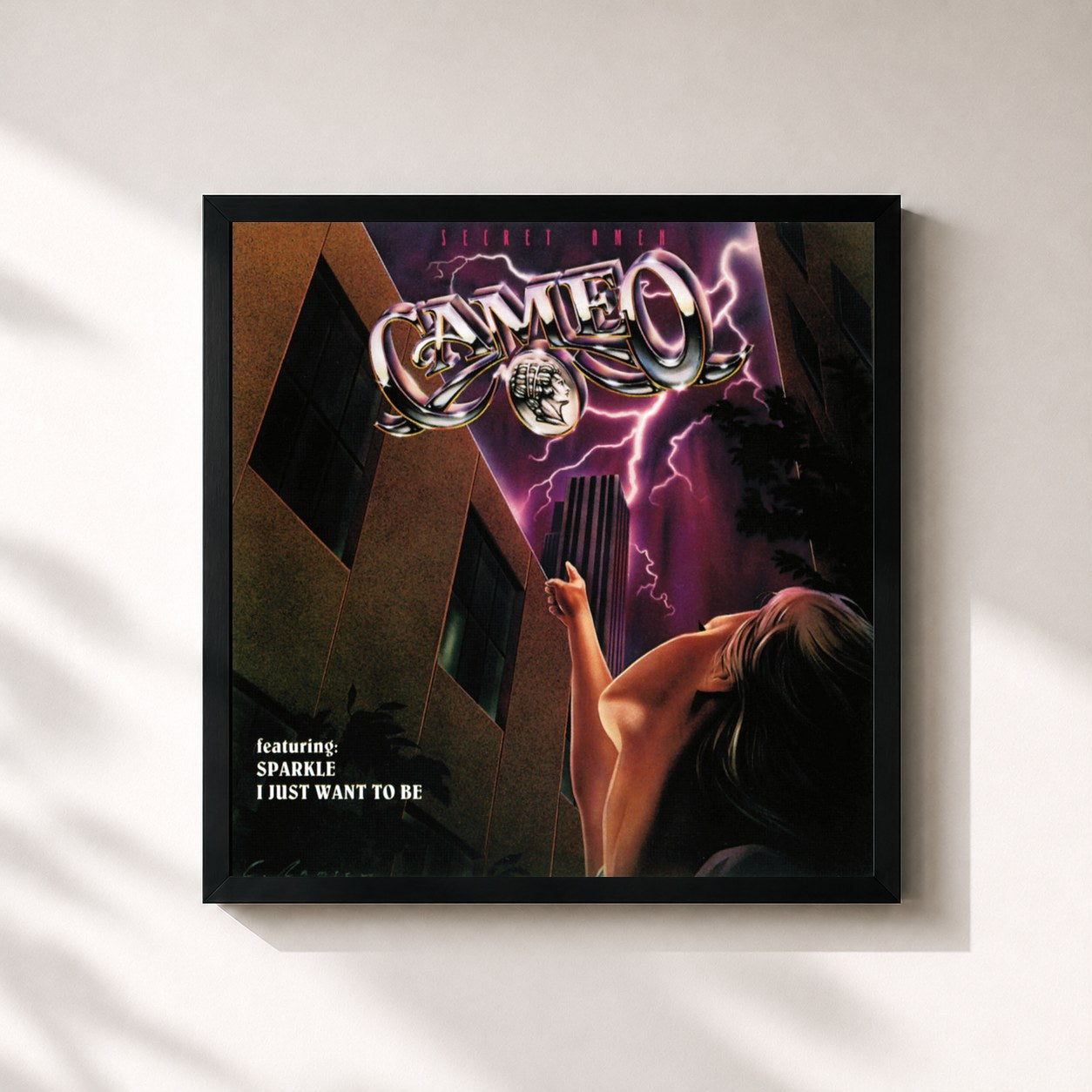 #noir Tableau carré de l'album Secret Omen de Cameo, cadre noir 32x32 cm