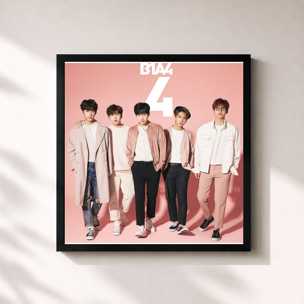 #noir Tableau carré de l'album 4 de B1A4, cadre noir 32x32 cm