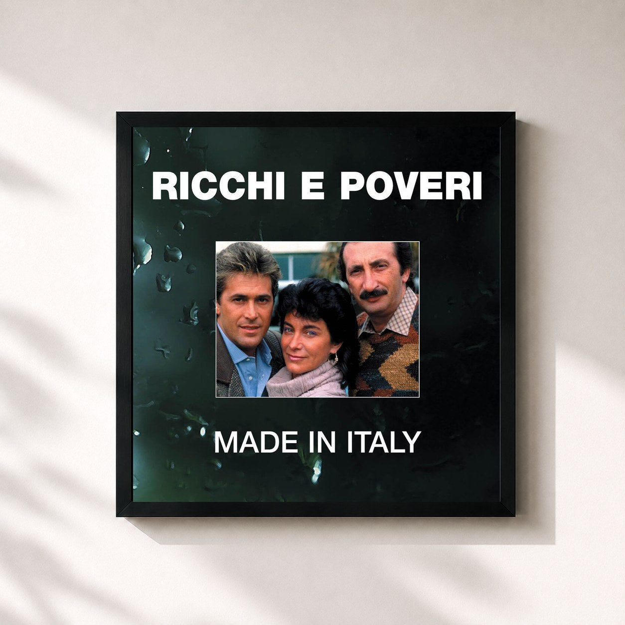 #noir Tableau carré de l'album Made In Italy de Ricchi e Poveri, cadre noir 32x32 cm