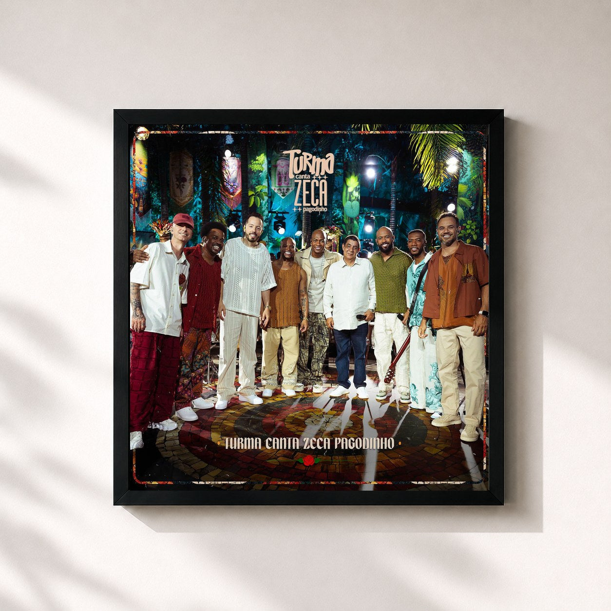 #noir Tableau carré de l'album Turma Canta Zeca Pagodinho de Turma do Pagode, cadre noir 32x32 cm