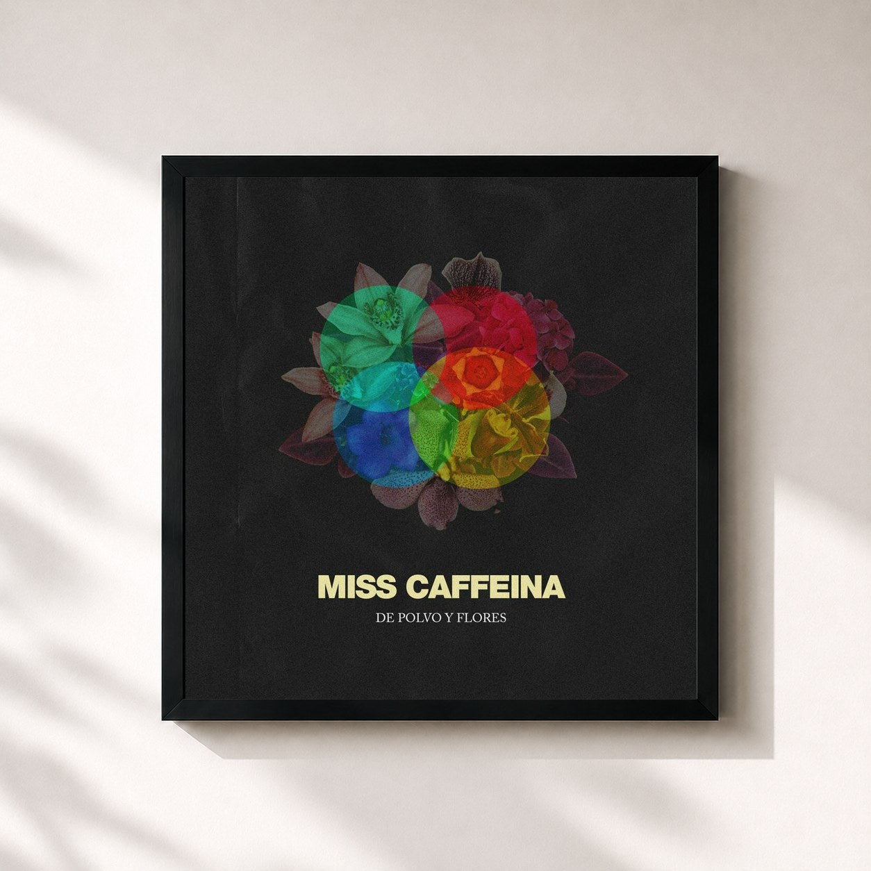 #noir Tableau carré de l'album De polvo y flores de Miss Caffeina, cadre noir 32x32 cm