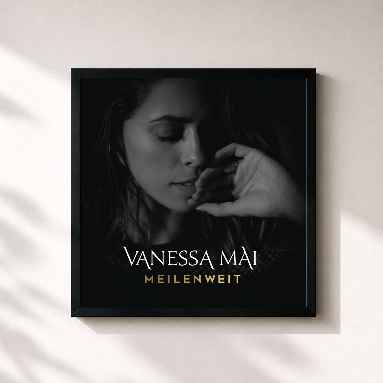 #noir Tableau carré de l'album Meilenweit de Vanessa Mai, cadre noir 32x32 cm
