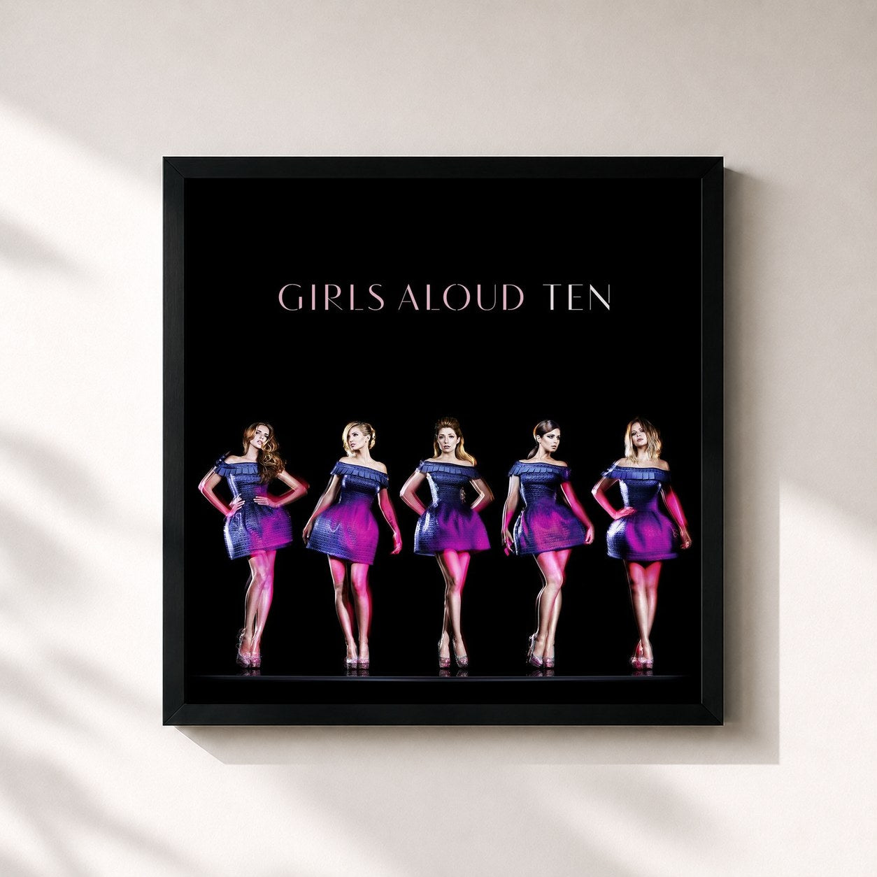 #noir Tableau carré de l'album Ten (Deluxe Edition) de Girls Aloud, cadre noir 32x32 cm