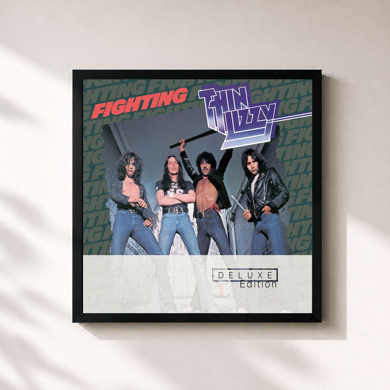 #noir Tableau carré de l'album Fighting (Deluxe Edition) de Thin Lizzy, cadre noir 32x32 cm
