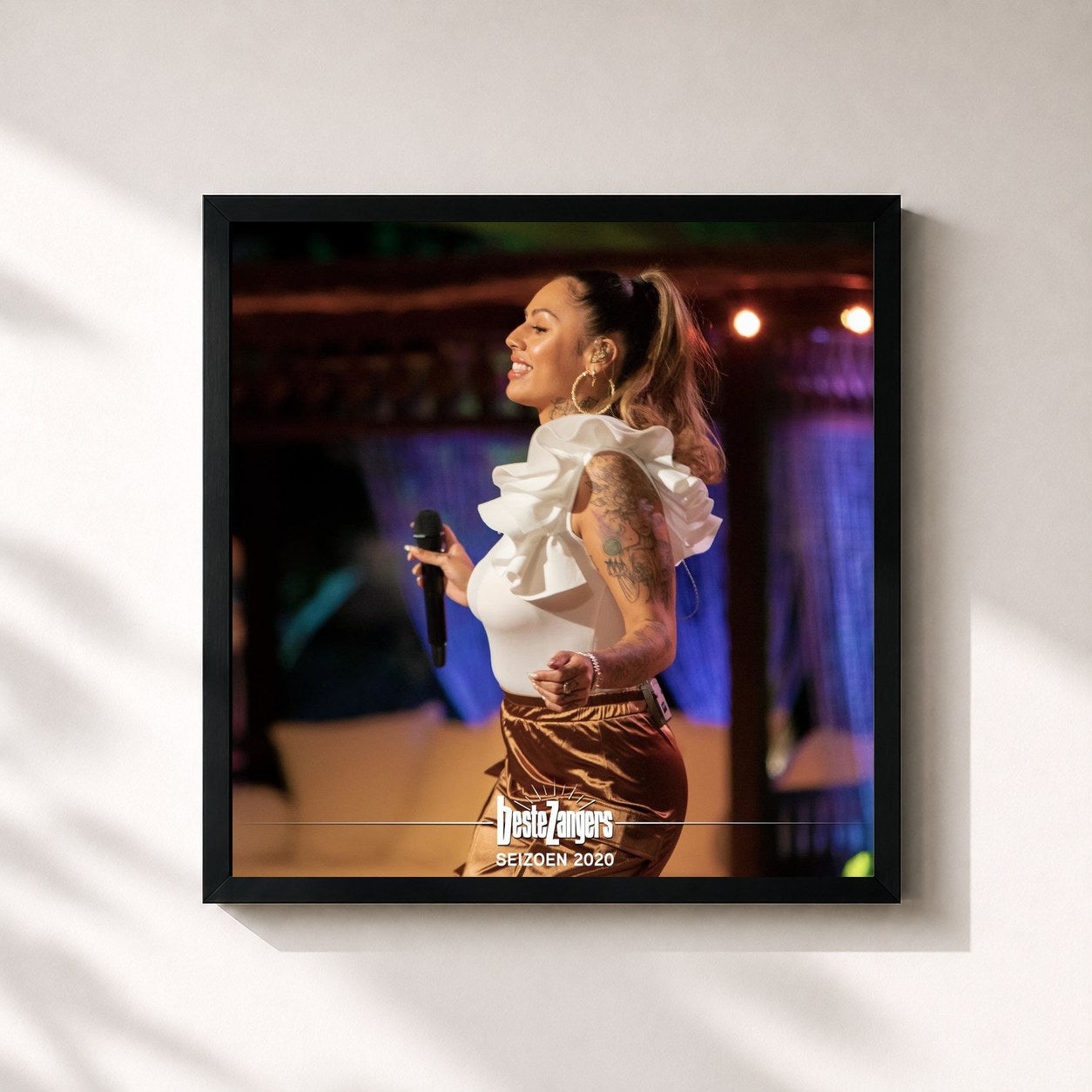 #noir Tableau carré de l'album Beste Zangers Seizoen 2020 (Tabitha) de Tabitha, cadre noir 32x32 cm