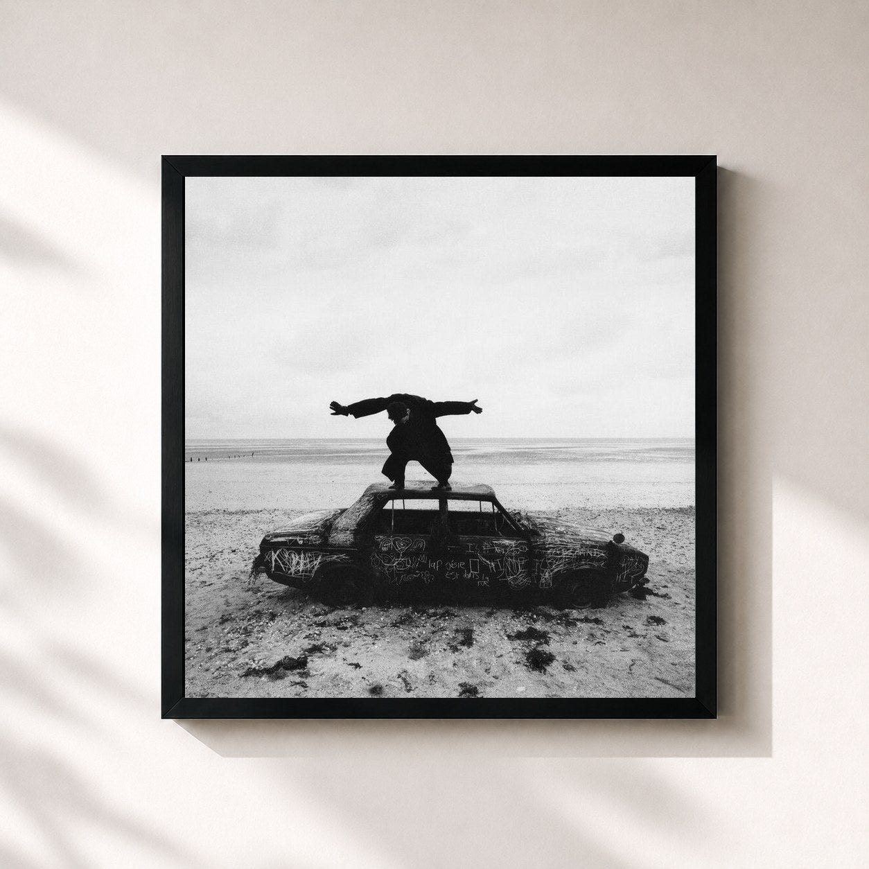 #noir Tableau carré de l'album Being Funny In A Foreign Language de The 1975, cadre noir 32x32 cm