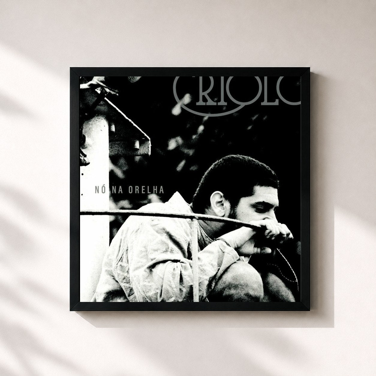 #noir Tableau carré de l'album Nó na Orelha de Criolo, cadre noir 32x32 cm