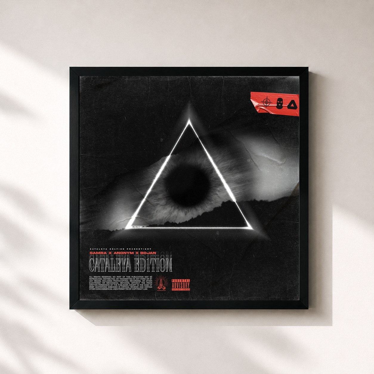 #noir Tableau carré de l'album CATALEYA ED1TION de Samra, cadre noir 32x32 cm