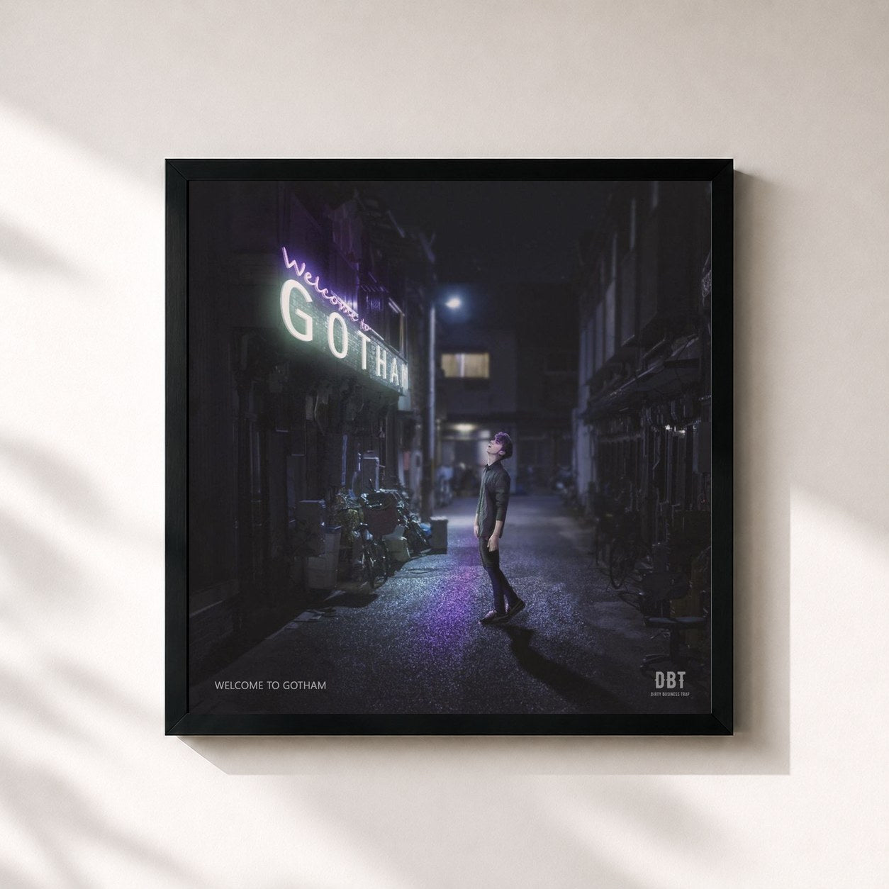 #noir Tableau carré de l'album Welcome to Gotham de Kidd Keo, cadre noir 32x32 cm