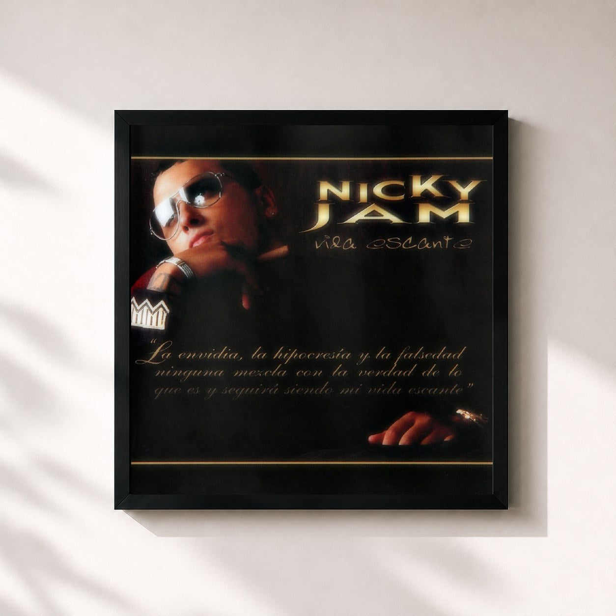 #noir Tableau carré de l'album Vida Escante de Nicky Jam, cadre noir 32x32 cm