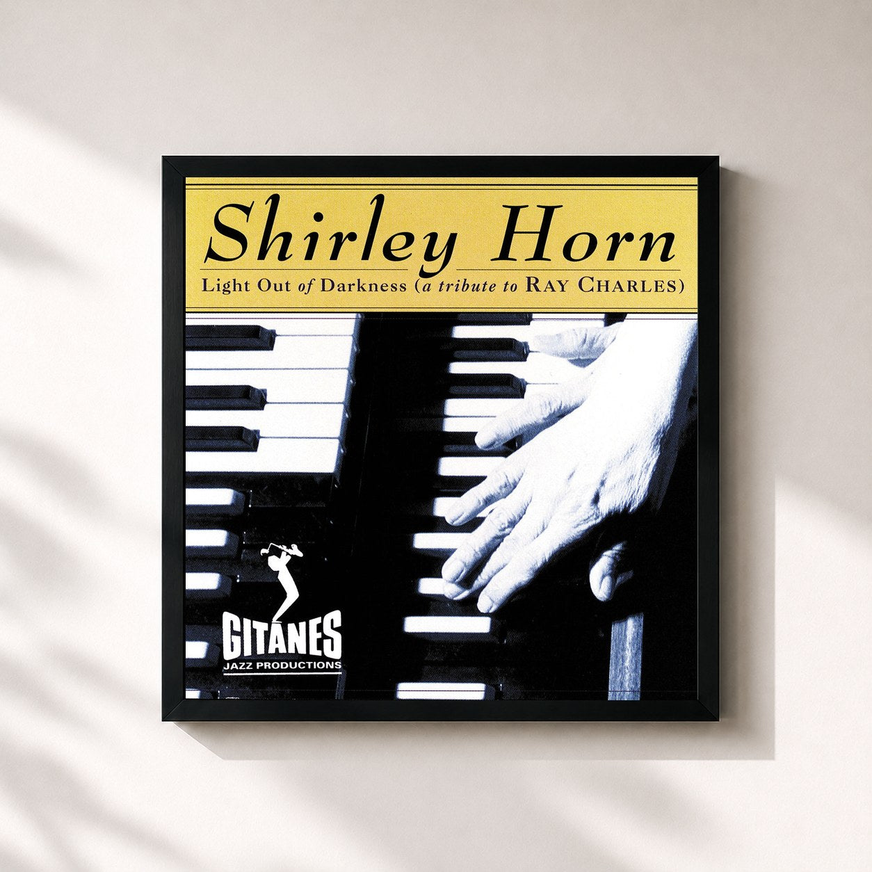 #noir Tableau carré de l'album Light Out Of Darkness (A Tribute To Ray Charles) de Shirley Horn, cadre noir 32x32 cm