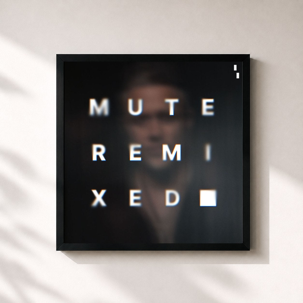 #noir Tableau carré de l'album MUTE (Remixed) de Jan Blomqvist, cadre noir 32x32 cm