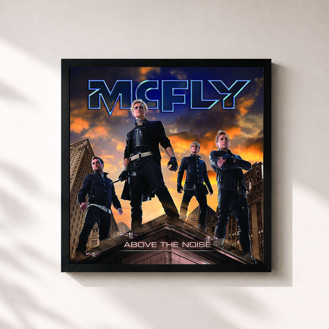 #noir Tableau carré de l'album Above The Noise de McFly, cadre noir 32x32 cm