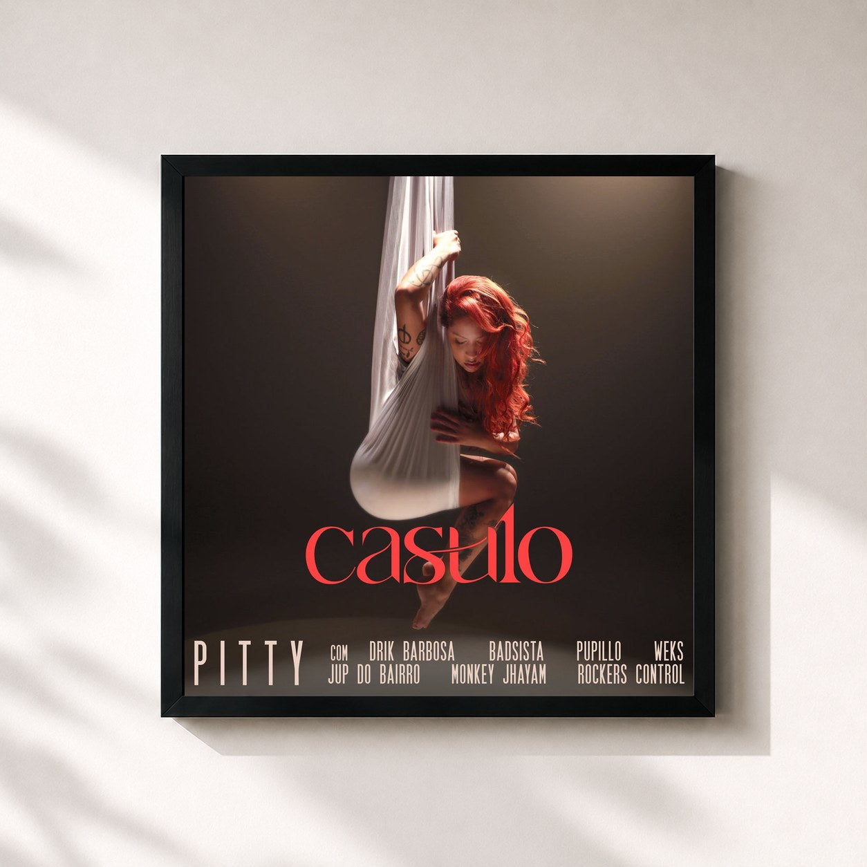 #noir Tableau carré de l'album Casulo de Pitty, cadre noir 32x32 cm