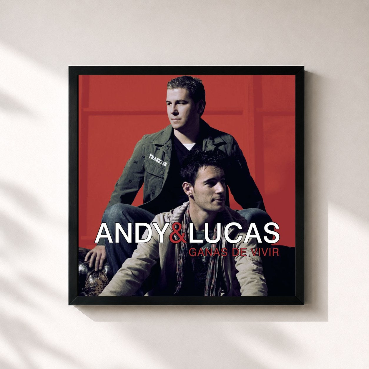 #noir Tableau carré de l'album Ganas De Vivir de Andy & Lucas, cadre noir 32x32 cm