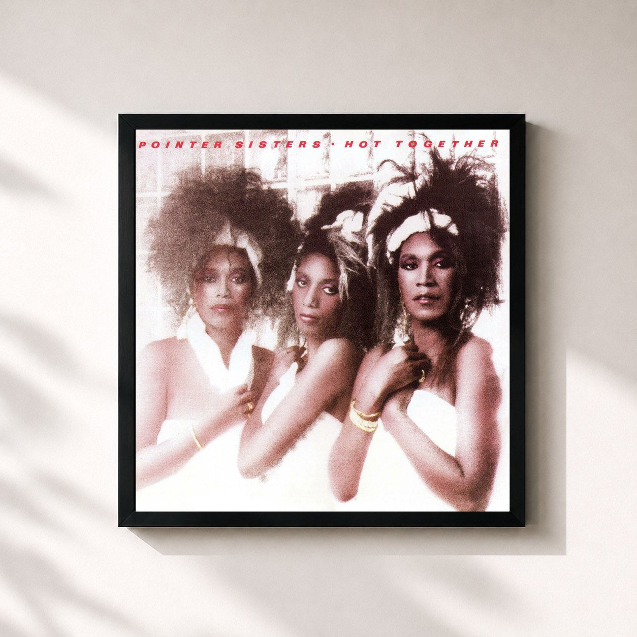 #noir Tableau carré de l'album Hot Together (Expanded Edition) de The Pointer Sisters, cadre noir 32x32 cm