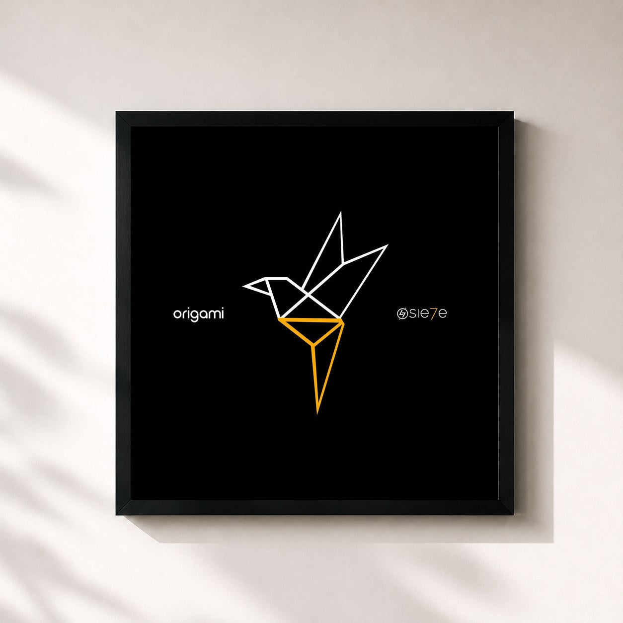#noir Tableau carré de l'album Origami de Sie7e, cadre noir 32x32 cm