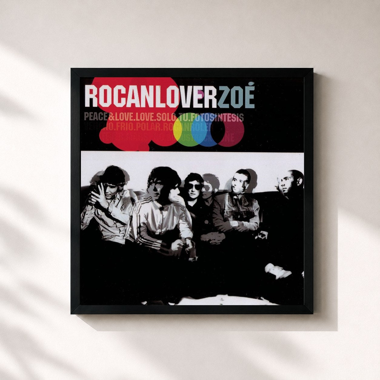 #noir Tableau carré de l'album Rocanlover de Zoé, cadre noir 32x32 cm