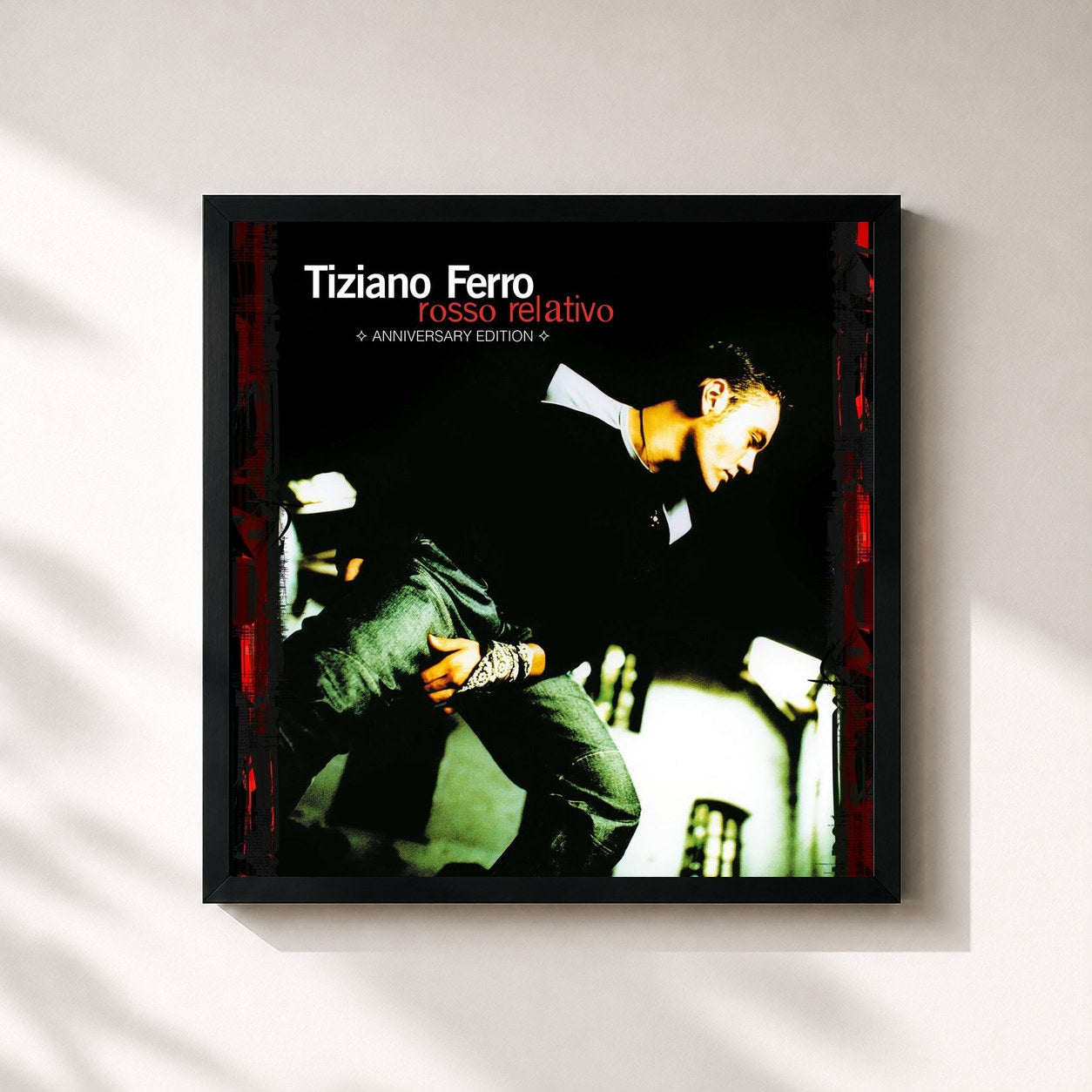 #noir Tableau carré de l'album Rosso Relativo (Anniversary Edition) de Tiziano Ferro, cadre noir 32x32 cm