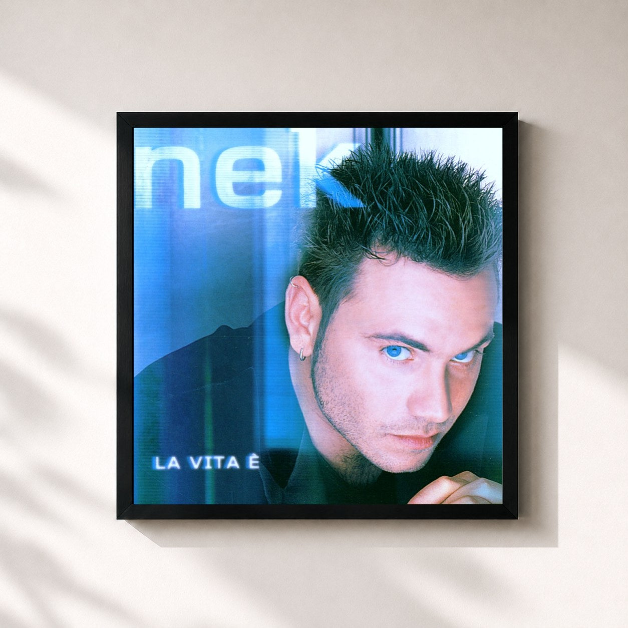 #noir Tableau carré de l'album La vita è de Nek, cadre noir 32x32 cm