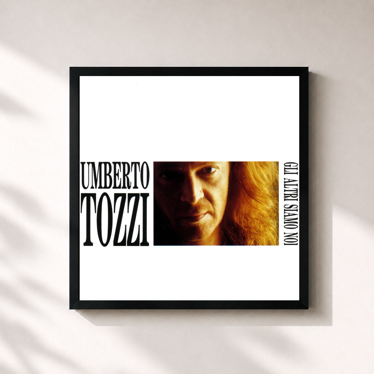 #noir Tableau carré de l'album Gli altri siamo noi de Umberto Tozzi, cadre noir 32x32 cm