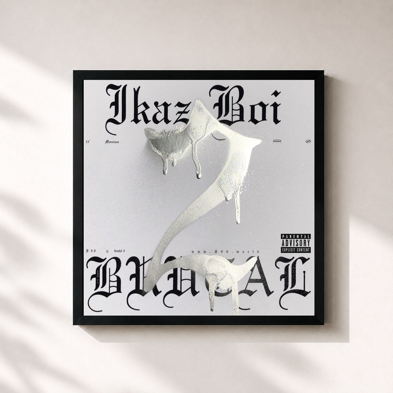 #noir Tableau carré de l'album BRUTAL 2 de Ikaz Boi, cadre noir 32x32 cm