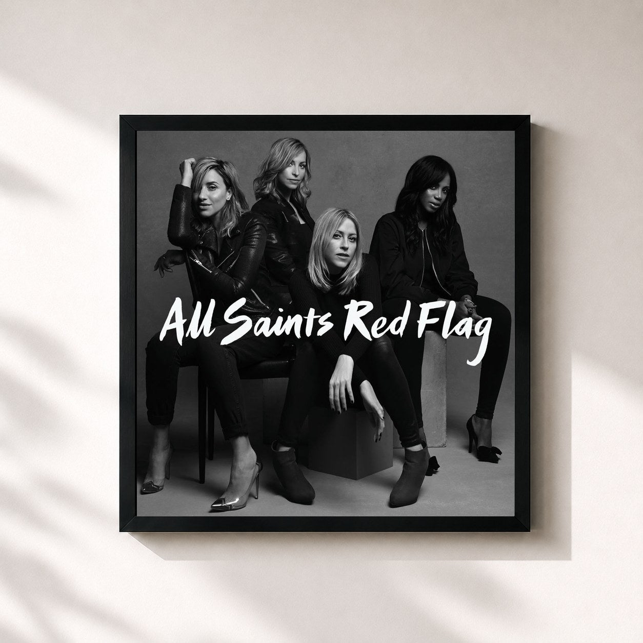 #noir Tableau carré de l'album Red Flag de All Saints, cadre noir 32x32 cm