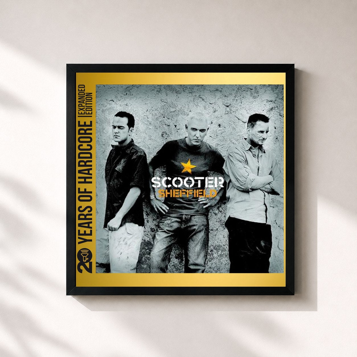 #noir Tableau carré de l'album Sheffield (20 Years Of Hardcore Expanded Edition / Remastered) de Scooter, cadre noir 32x32 cm