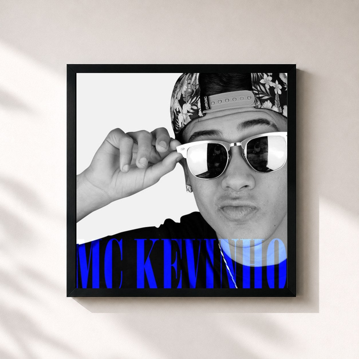 #noir Tableau carré de l'album Mc Kevinho de Mc Kevinho, cadre noir 32x32 cm