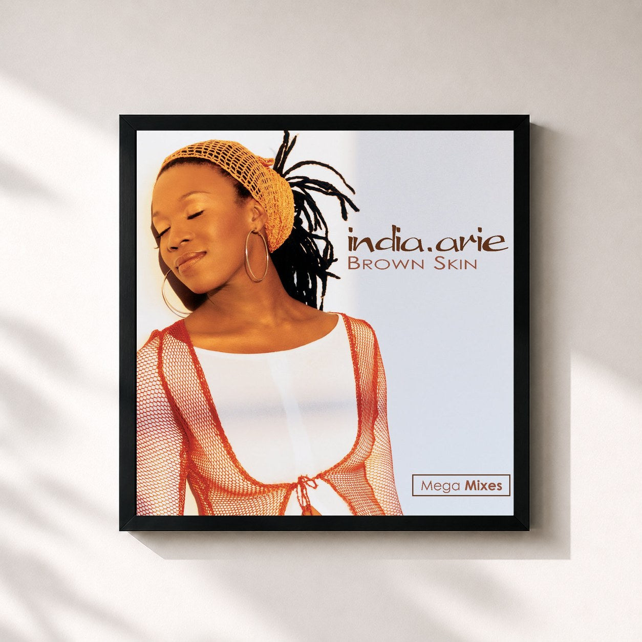 #noir Tableau carré de l'album Brown Skin (Dance Remix) de India.Arie, cadre noir 32x32 cm