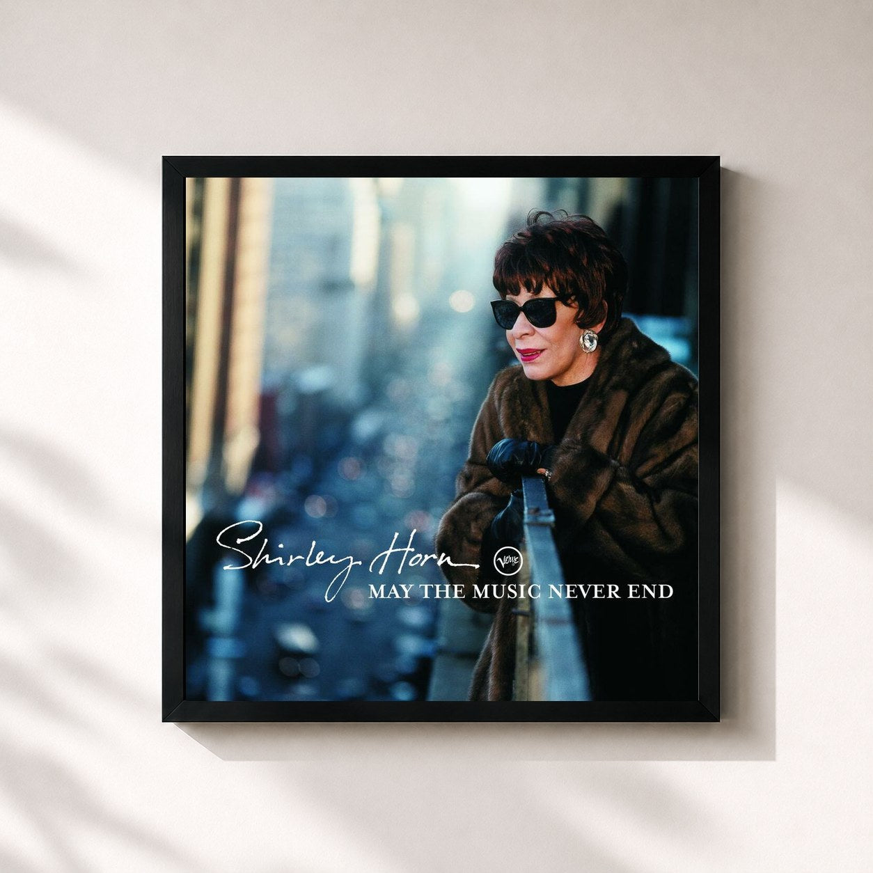 #noir Tableau carré de l'album May The Music Never End de Shirley Horn, cadre noir 32x32 cm