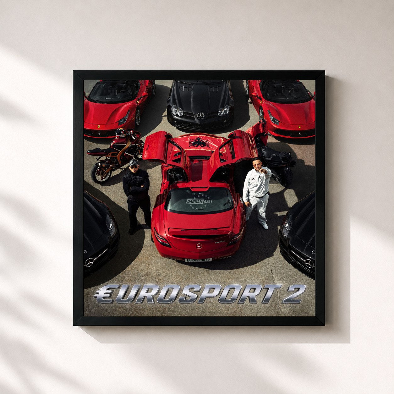#noir Tableau carré de l'album EUROSPORT 2 de Dardan, cadre noir 32x32 cm