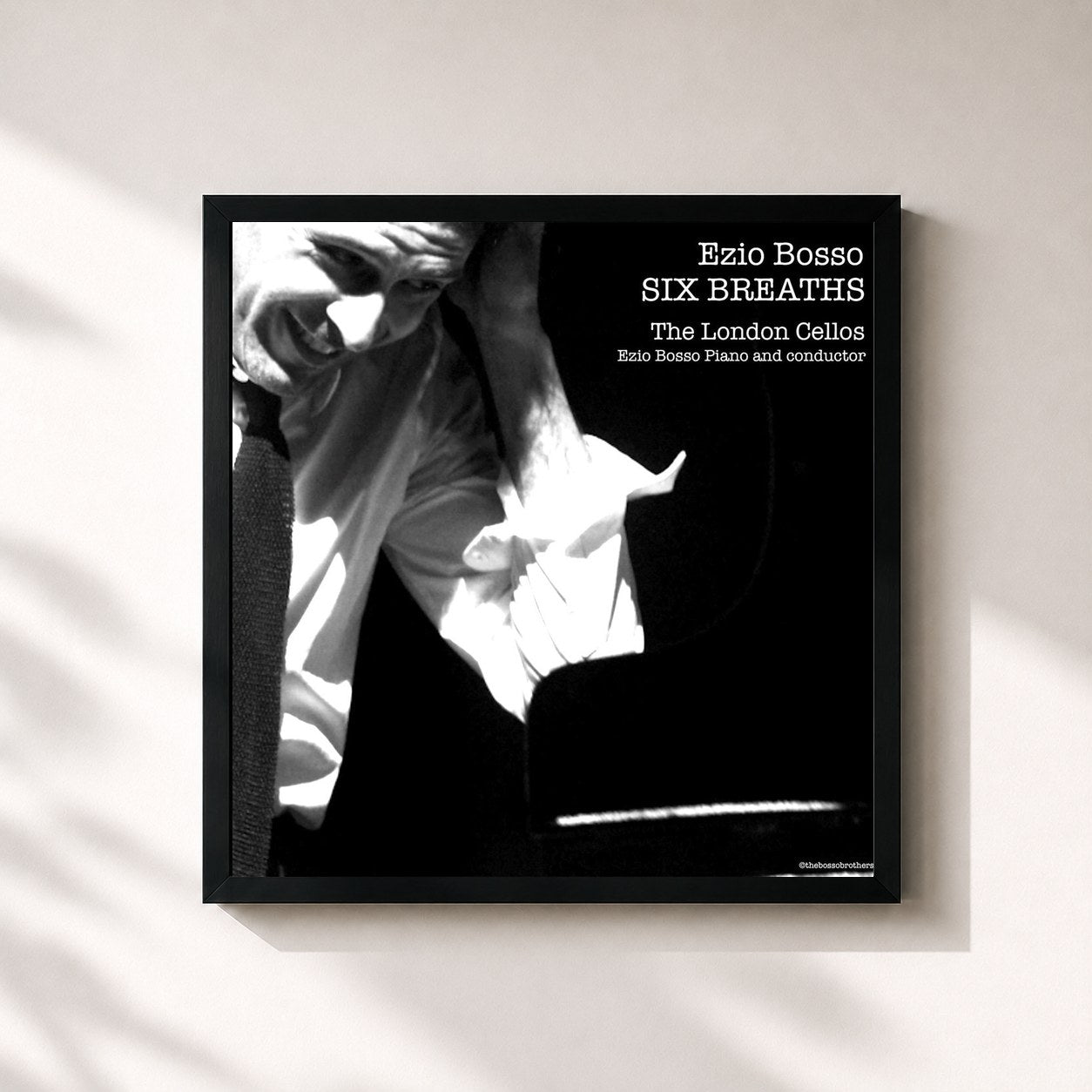 #noir Tableau carré de l'album Six Breaths de Ezio Bosso, cadre noir 32x32 cm