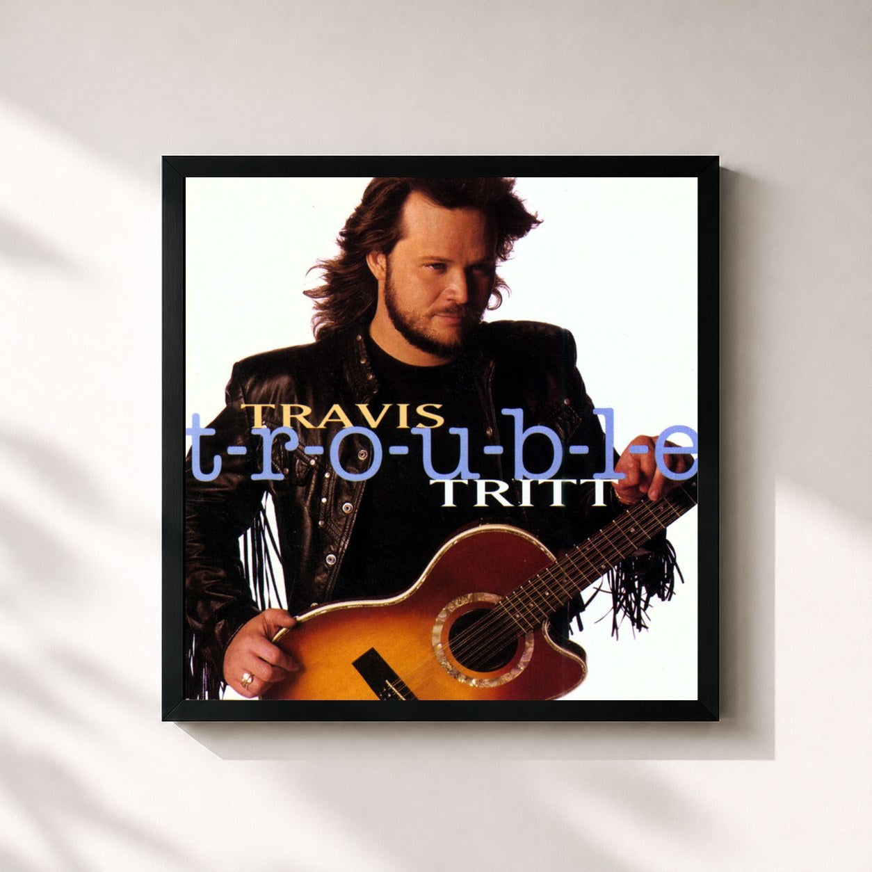 #noir Tableau carré de l'album T-R-O-U-B-L-E de Travis Tritt, cadre noir 32x32 cm