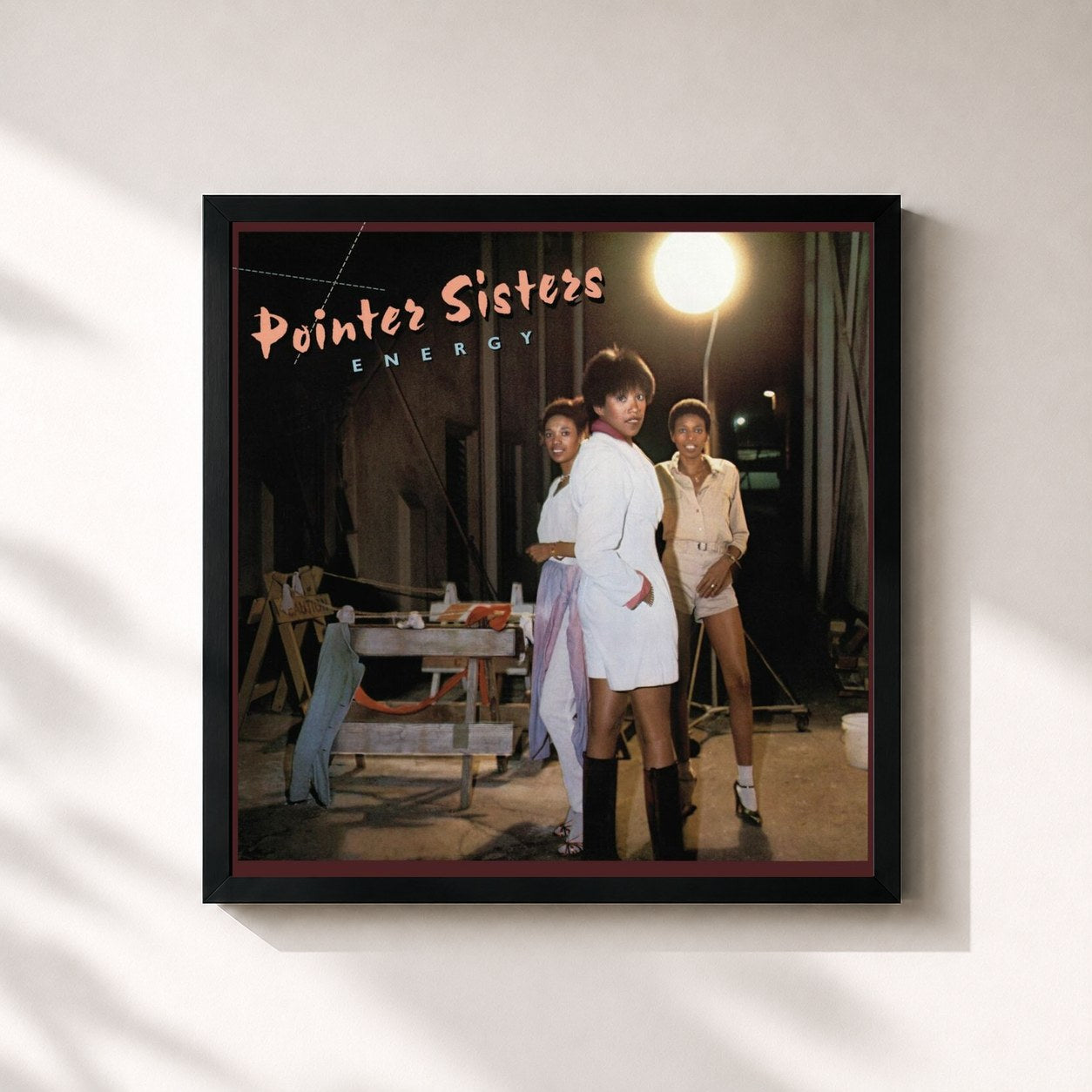 #noir Tableau carré de l'album Energy (Expanded Edition) de The Pointer Sisters, cadre noir 32x32 cm