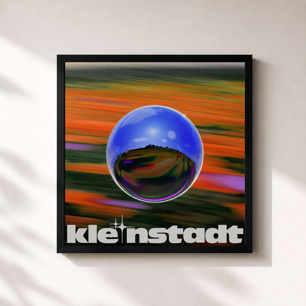 #noir Tableau carré de l'album Kleinstadt de RIN, cadre noir 32x32 cm