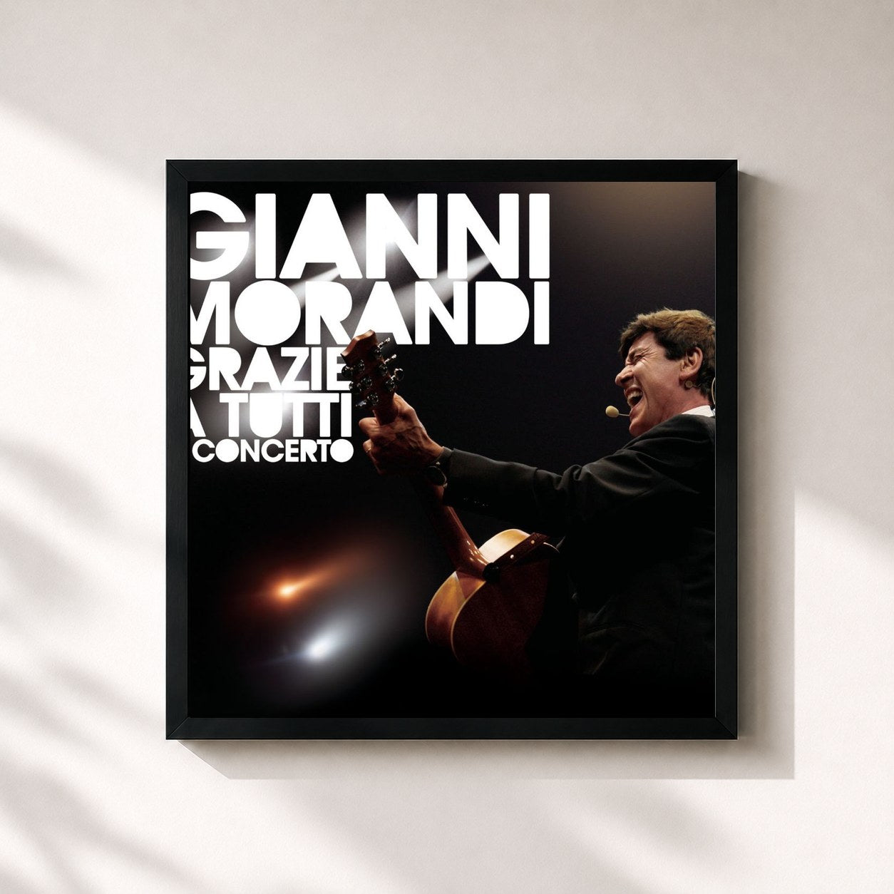 #noir Tableau carré de l'album Grazie A Tutti Il Concerto de Gianni Morandi, cadre noir 32x32 cm
