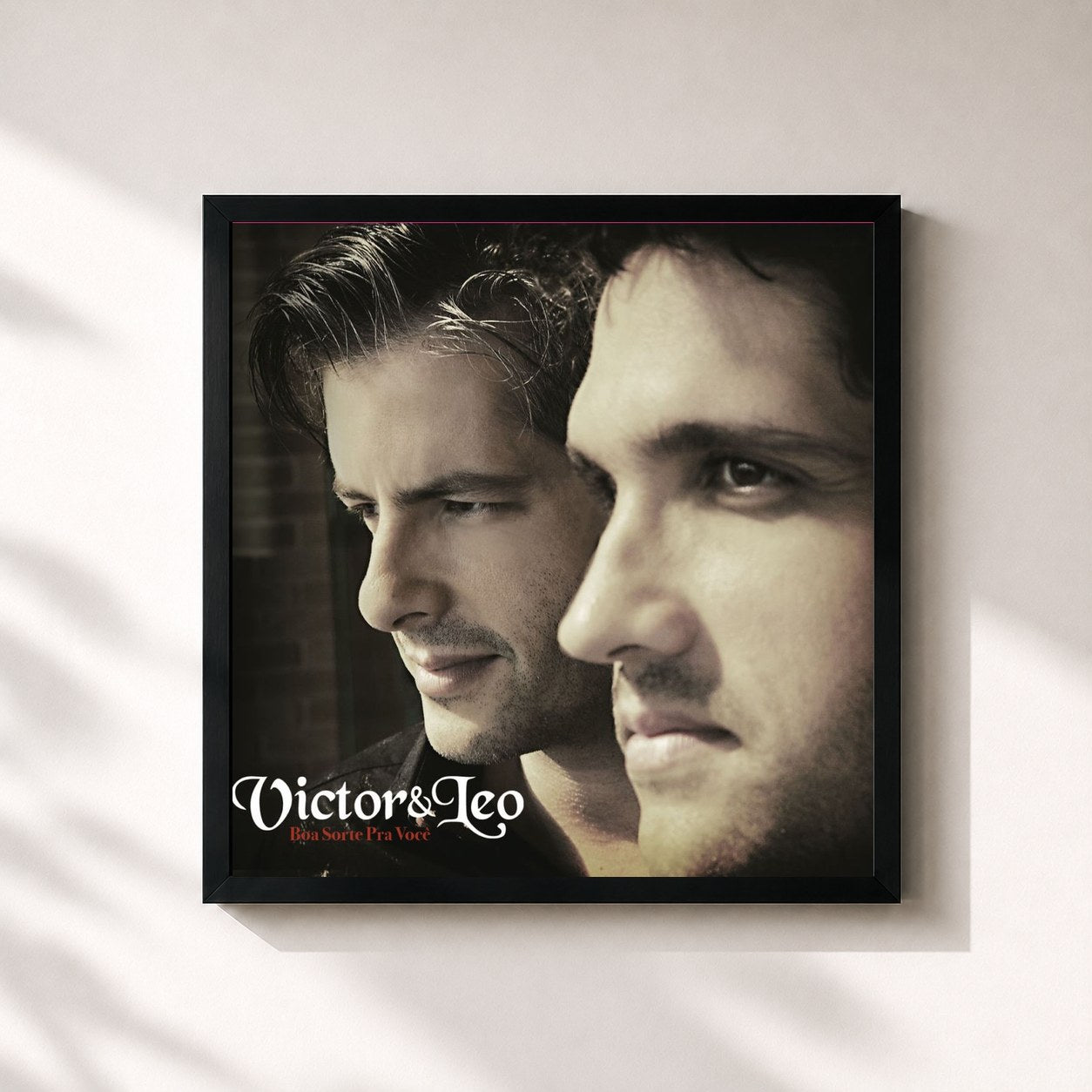 #noir Tableau carré de l'album Boa Sorte Pra Você de Victor & Leo, cadre noir 32x32 cm