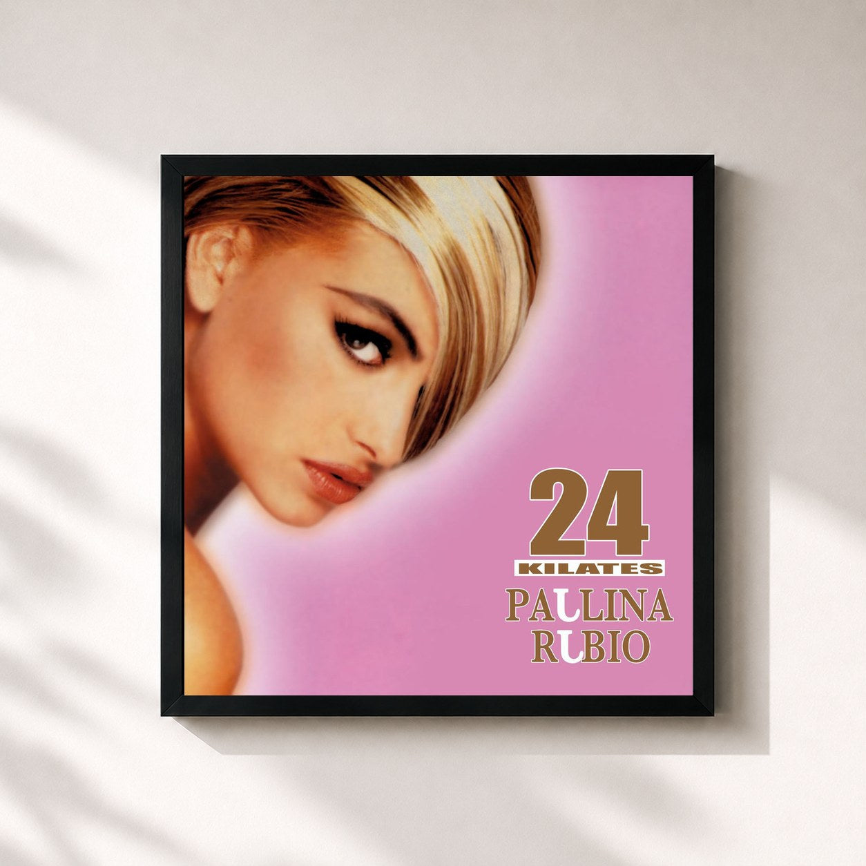 #noir Tableau carré de l'album 24 Kilates de Paulina Rubio, cadre noir 32x32 cm