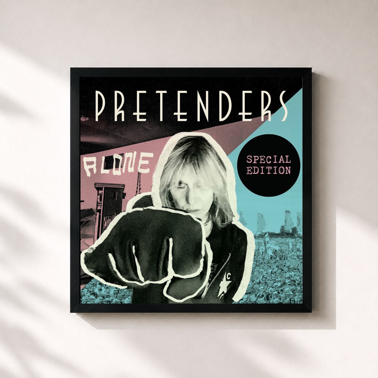 #noir Tableau carré de l'album Alone (Special Edition) de Pretenders, cadre noir 32x32 cm